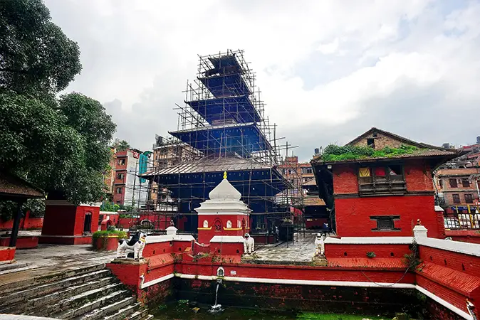 Kumbheshwar Temple